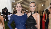 Emily Blunt dan Olivia Wilde. Larry Busacca/Getty Images/detikFoto.