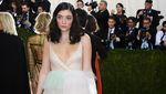 Sederet Artis Ini Anggun dan Menawan di Met Gala 2016