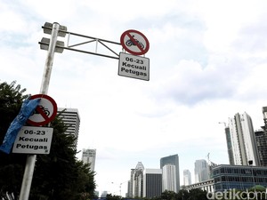 Polisi Tampung Keluhan soal Pembatasan Motor di Sudirman-Rasuna Said