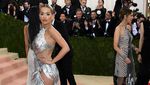 Parade Busana Seksi dan Futuristik di Met Gala 2016 (1)