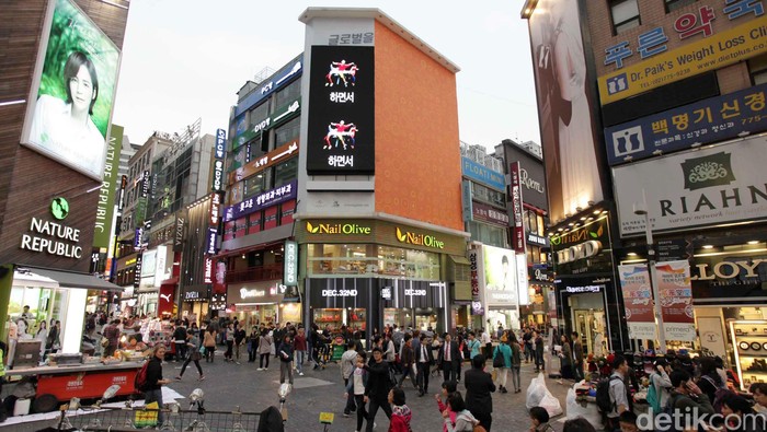 Kawasan wisata belanja Myeongdong, Seoul
