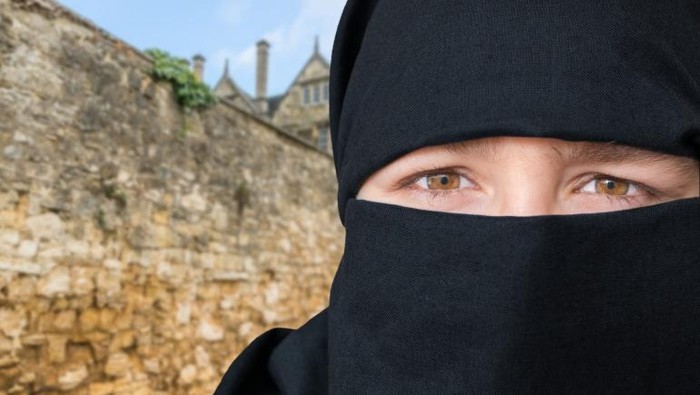 Mampir ke Museum di Italia, Turis Bercadar Distop Polisi