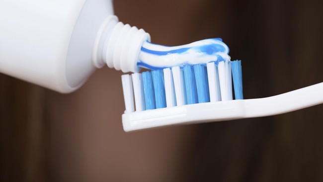 4 Kesalahan Paling Umum Saat Menyikat Gigi