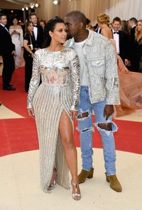 Begini Cara Selebriti Pria Bahagiakan Istri di Hari Ibu