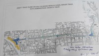 Kampung Bidara Cina bakal dilewati jalur sodetan. Tentu saja warganya harus dipindah dulu sebelum bangunan permukiman mereka digempur. Begini jalur sodetan Ciliwung menuju Kanal Banjir Timur (KBT). Namun perlu diketahui, denah ini merupakan denah yang digunakan di era Pemprov DKI sebelumnya. Belum diketahui apakah ada perubahan denah di rencana sodetan Clliwung pada masa Anies-Sandi. (Edward FK/detikcom)