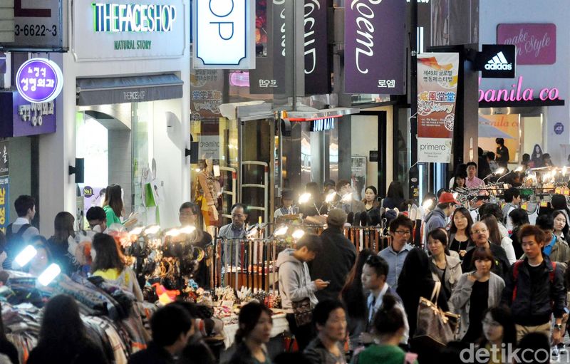 Kawasan wisata belanja Myeongdong, Seoul
