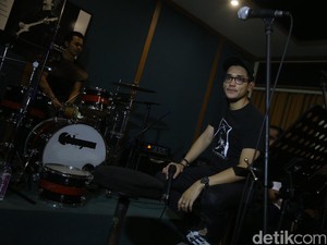 Konser Tur 5 Kota Afgan Dimulai 14 Mei
