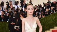 Elle Fanning. Dimitrios Kambouris/Getty Images/detikFoto.