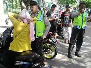 Operasi Cipta Kondisi di Jakut: 29 Pengendara Ditilang, 3 Motor Diamankan