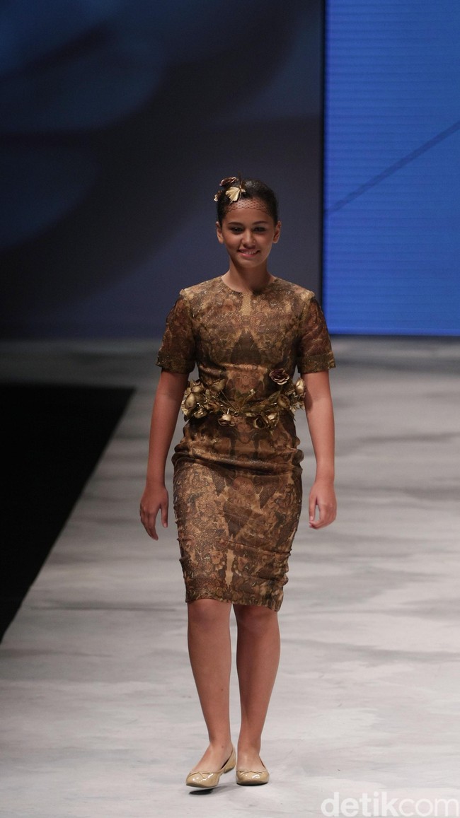 Barli Asmara for Wardah Co[l]ordination. Indonesia Fashion Week 2016 at Jakarta Convention Center. Senayan. Jakarta. [Foto: Mohammad Abduh/Wolipop]