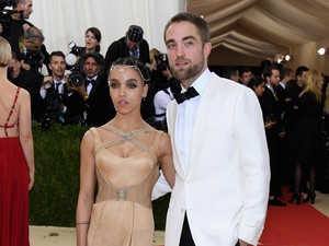 Robert Pattinson Nikahi FKA Twigs Desember 2016?