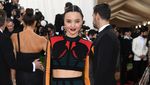 Parade Busana Seksi dan Futuristik di Met Gala 2016 (3)