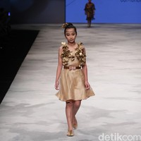 Barli Asmara for Wardah Co[l]ordination. Indonesia Fashion Week 2016 at Jakarta Convention Center. Senayan. Jakarta. [Foto: Mohammad Abduh/Wolipop]