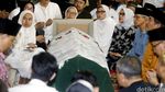 JK Melayat Tuty Alawiyah