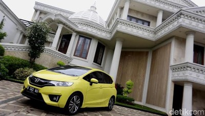 Modifikasi Audio ala Mobil Aurel Hermansyah