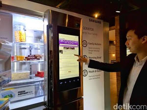 Kulkas Pintar Samsung: Bisa Dicoret-coret Sampai Alarm Kadaluarsa
