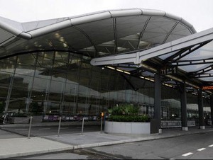 Pria Turki Kehilangan Rp 3,4 Miliar di Pesawat Emirates