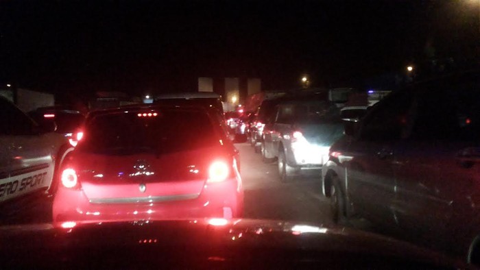 Bergerak dari Semanggi, Sudah 4 Jam Pengendara ini Tak Sampai Juga ke Cakung