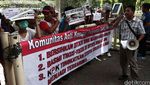 Puluhan Orang Demo di Gedung KPK