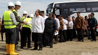 Rombongan tiba di pulau reklamasi C dan D, Jakarta, Rabu (5/5/2016) sekitar pukul 09.00 WIB.