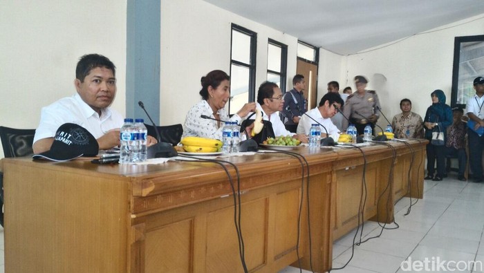 Usai Tinjau Reklamasi, Rizal Ramli dan Susi ke Muara Angke