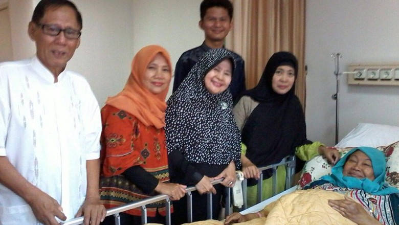 Mantan Menteri Pemberdayaan Perempuan Tuty Alawiyah Wafat Mantan Menteri Pemberdayaan Perempuan Tuty Alawiyah Wafat