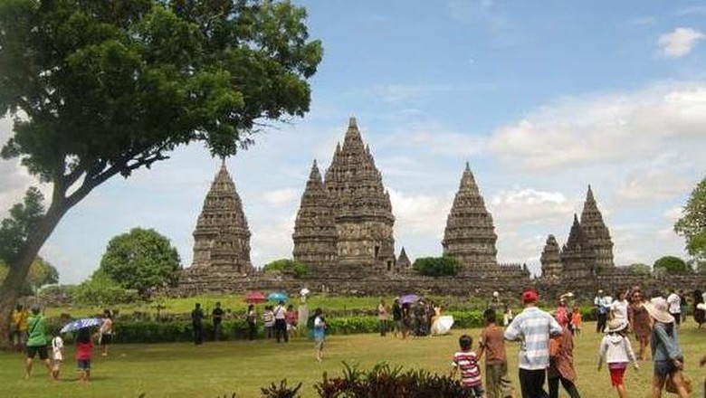 Megahnya Prambanan Dan Legenda Roro Jonggrang