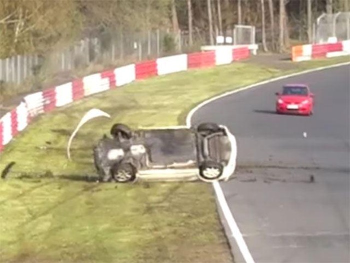 Ngeri, Honda Civic Type R Jumpalitan di Udara