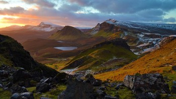 Pemandangan Trotternish Ridge yang dipotret oleh Andy Dines. Foto: National Geographic