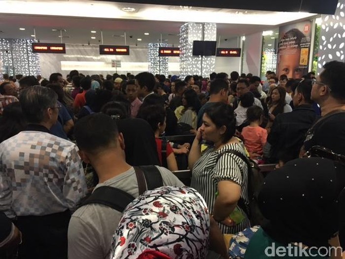 Liburan ke Singapura, Kena Macet 4 Jam Juga di Imigrasi HarbourFront