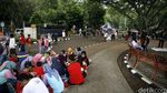 Libur Long Weekend, Ragunan Dipadati Pengunjung