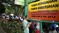 Salah satu wisata liburan alternatif yang murah meriah serta mendidik adalah Taman Margasatwa Ragunan. 
