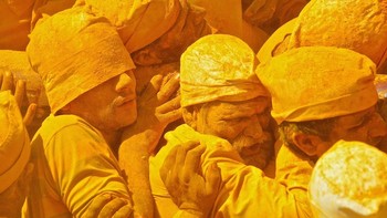 Perayaan Somvati Amavasya di Kuil Shiva karya Aashit Desai. Foto: National Geographic