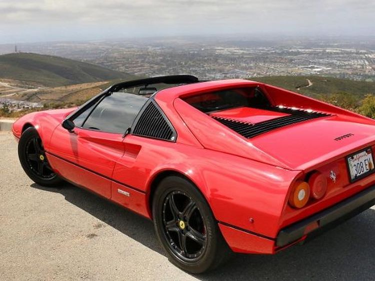 Ferrari Listrik yang Pertama