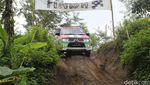 Komunitas Pajero Jelajahi Gunung Kelud dan Blitar