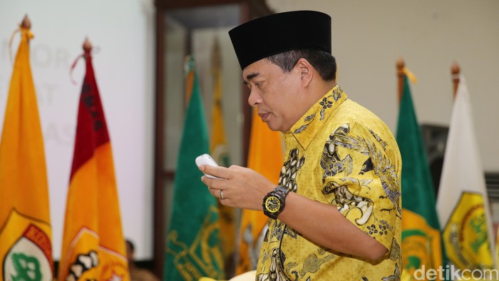 Novanto Ketum Golkar, Bagaimana Nasib Akom dan Loyalisnya?