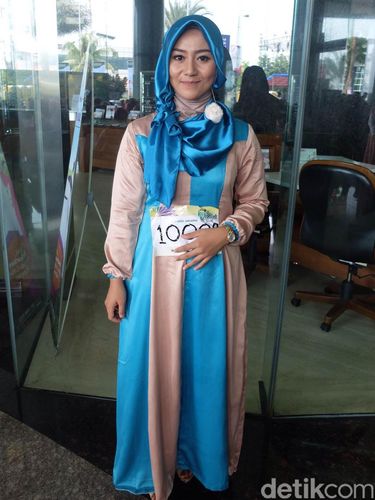 Tren Anting Pom Pom Di Audisi Sunsilk Hunt Jakarta tren anting pom pom di audisi sunsilk hunt jakarta
