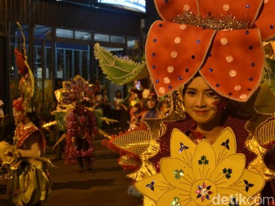 Jangan Lewatkan Semarang Night Carnival Malam Ini!