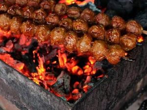 5 Rekomendasi Warung Bakso Bakar Maknyus di Malang, Dijamin Bakal Ngiler