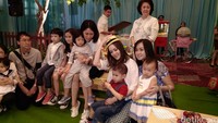 Wanita cantik itu tampaknya masih menyiratkan tetap mempertahankan pernikahannya.
