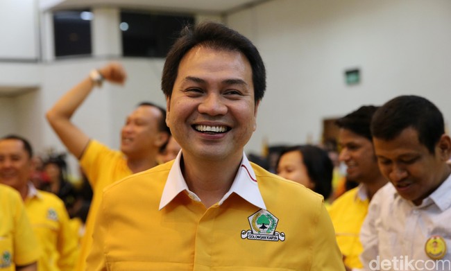 Koleksi Mobil dan Motor Pimpinan DPR, Puan Punya Mobil Antik