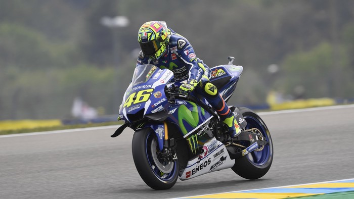 Rossi Mengawali dengan Buruk, Mengakhiri dengan Hebat