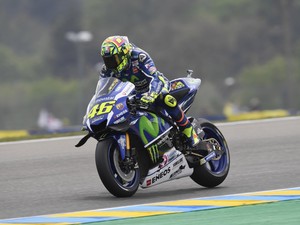 Rossi Mengawali dengan Buruk, Mengakhiri dengan Hebat