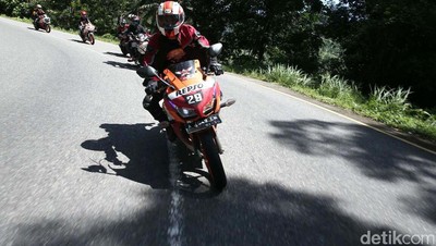 Ratusan Bikers Ikuti Tour de Mandeh