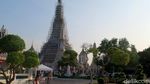 Mengagumi Sudut Cantik Wat Arun di Bangkok
