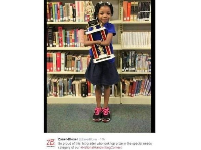 Meski Tak Punya Jari Tangan, Gadis Ini Menangkan Kontes Menulis