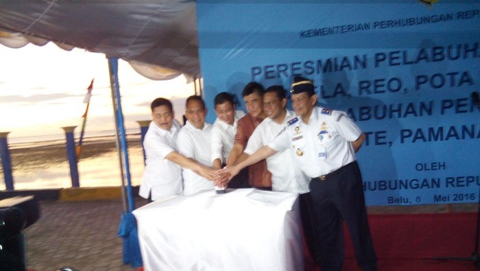 Jonan Resmikan 9 Pelabuhan di NTT, Ada yang Dibangun 11 Tahun