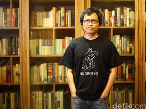 Di Balik Mendunianya Eka Kurniawan