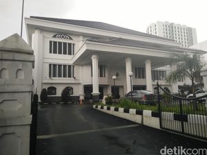 Penjelasan Humas DPRD Jabar soal Anggaran Baju Baru Rp1,7 M