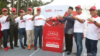 Wali Kota Malang Moch Anton menganggap teknologi beserta informasi sudah menjadi kebutuhan utama dalam keseharian masyarakat. Hadirnya Elang Nusantara sangat memberikan kontribusi besar bagi keindahan Indonesia. Foto: dok. Telkomsel
